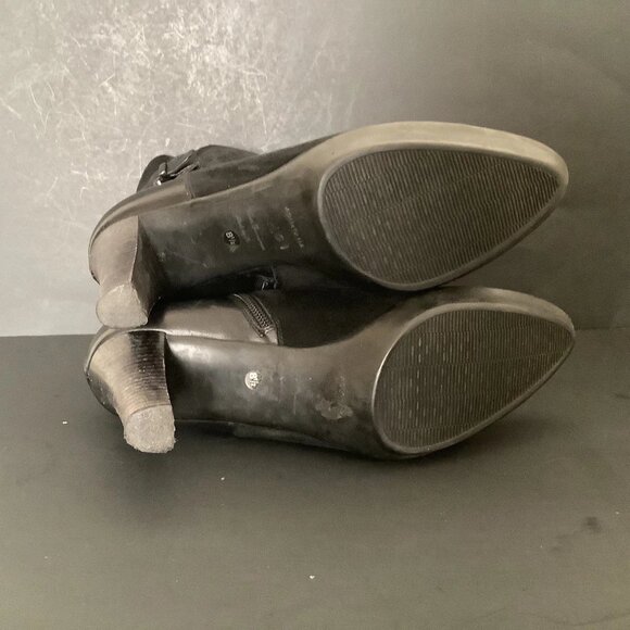 AQUATALIA Ankle Boots Booties Black Leather & Suede Zip Buckle Accent Size 8.5 - Picture 4 of 5